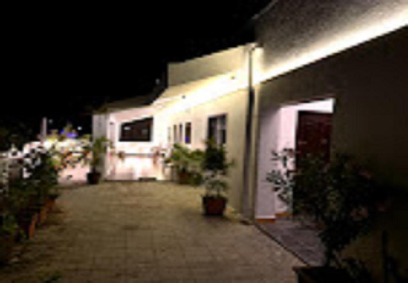 The French Villa Elite Пондичерри Экстерьер фото